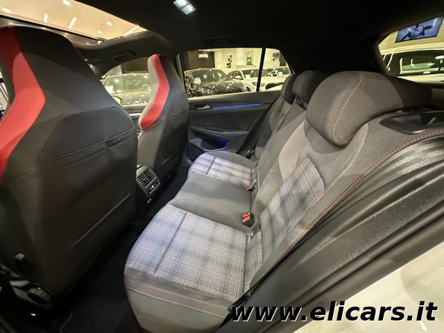 Volkswagen Golf 2024