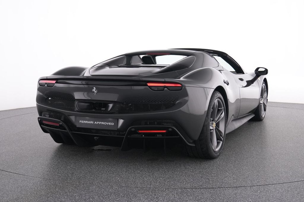 Ferrari 296 GTS 2025