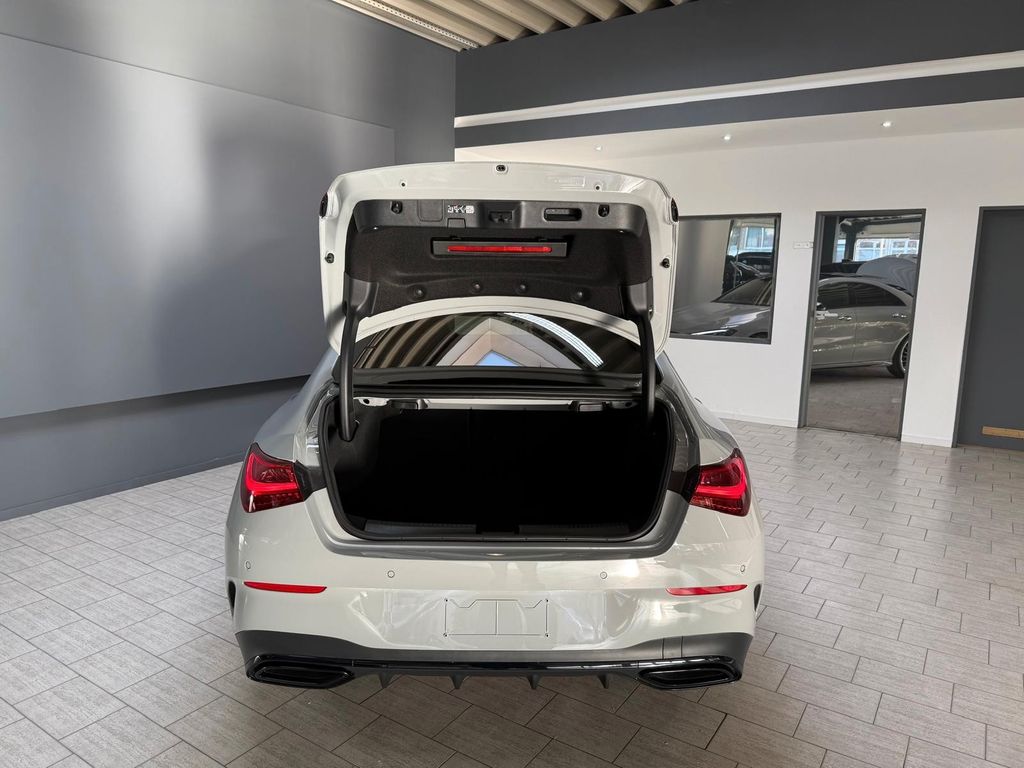 Mercedes-Benz CLA 200 2025