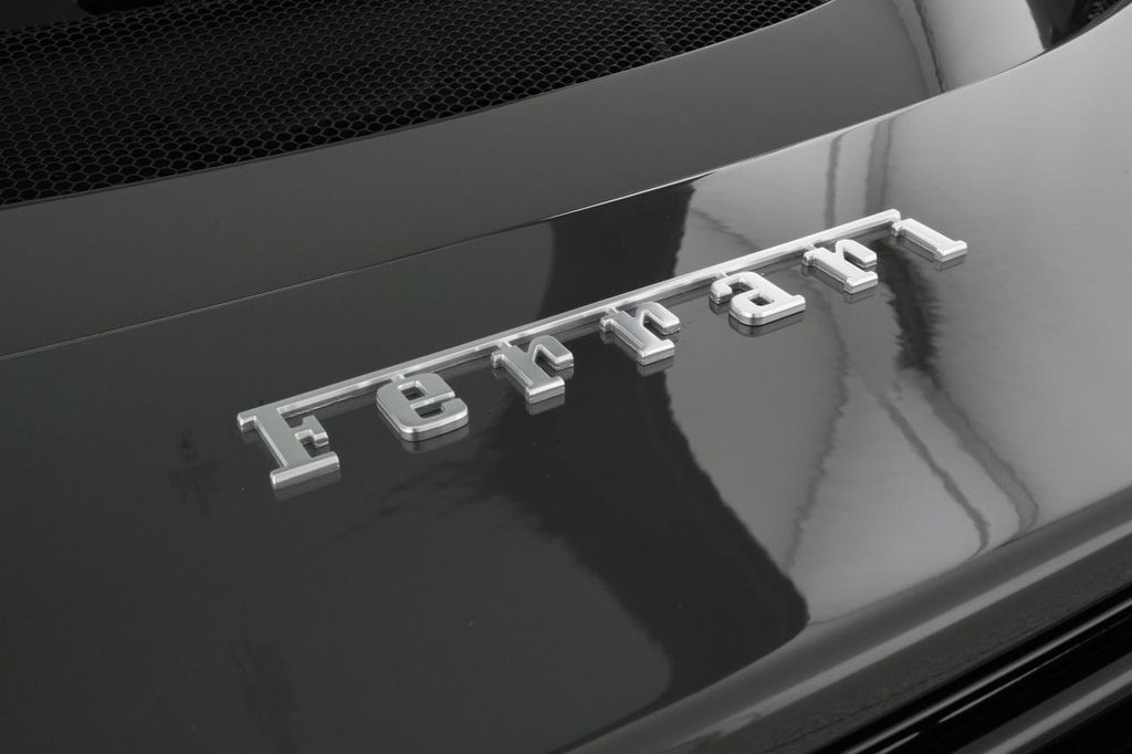 Ferrari 296 GTS 2025