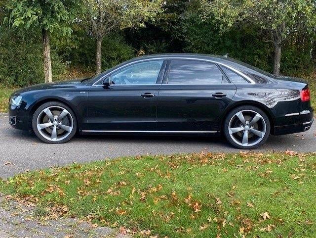 Audi A8 2011