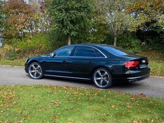 Audi A8 2011