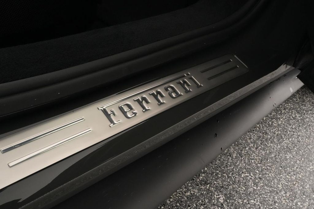 Ferrari 296 GTS 2025