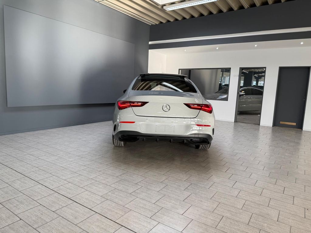 Mercedes-Benz CLA 200 2025