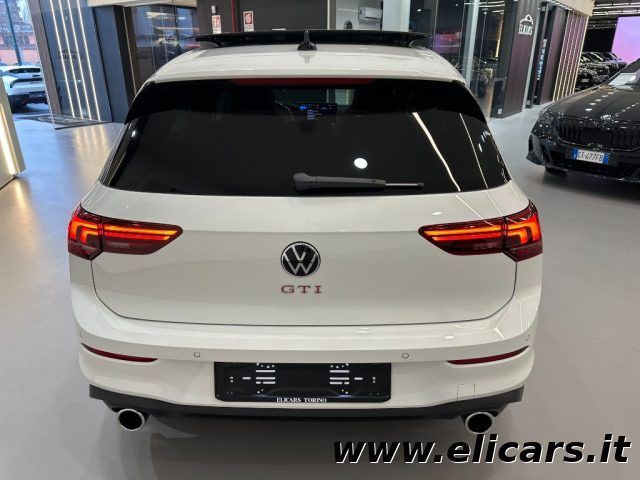 Volkswagen Golf 2024