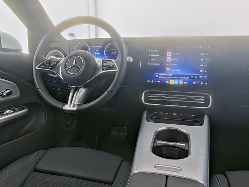 Mercedes-Benz CLA 350 2025