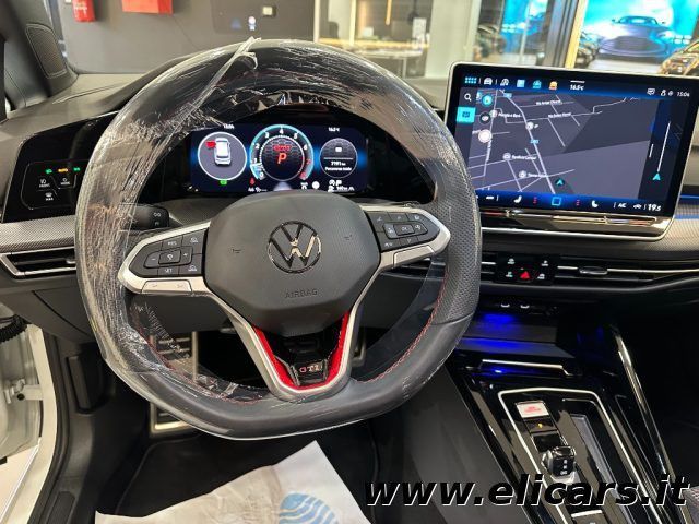 Volkswagen Golf 2024