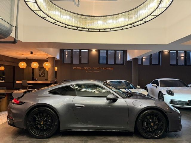 Porsche 992 2025