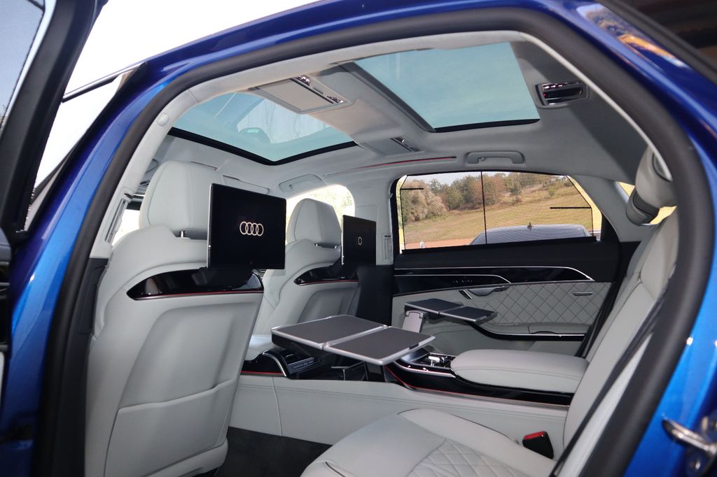 Audi A8 2025