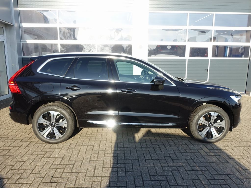 Volvo XC60 2025