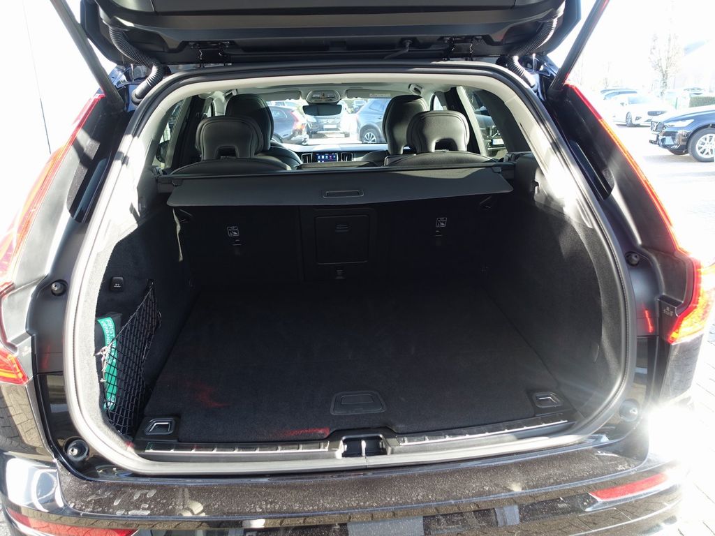 Volvo XC60 2025