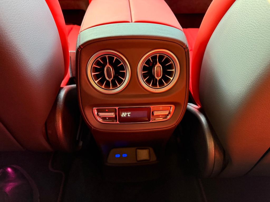 Mercedes-Benz G 63 AMG 2025