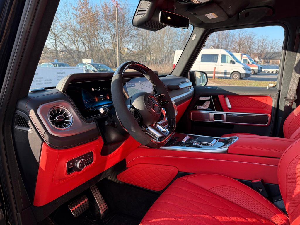 Mercedes-Benz G 63 AMG 2025