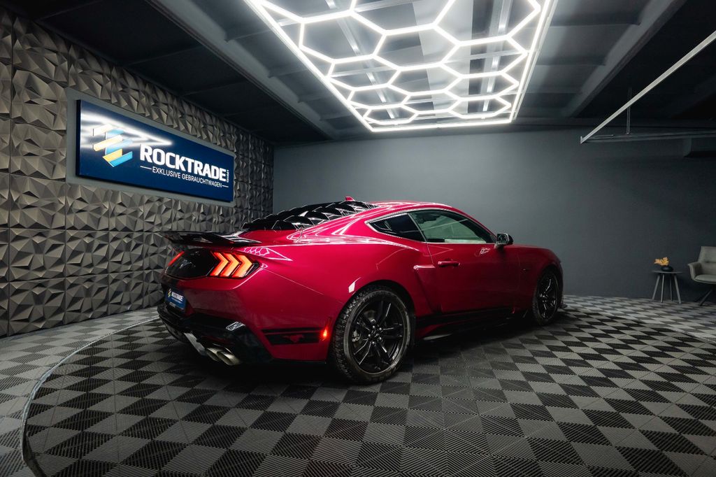 Ford Mustang 2025