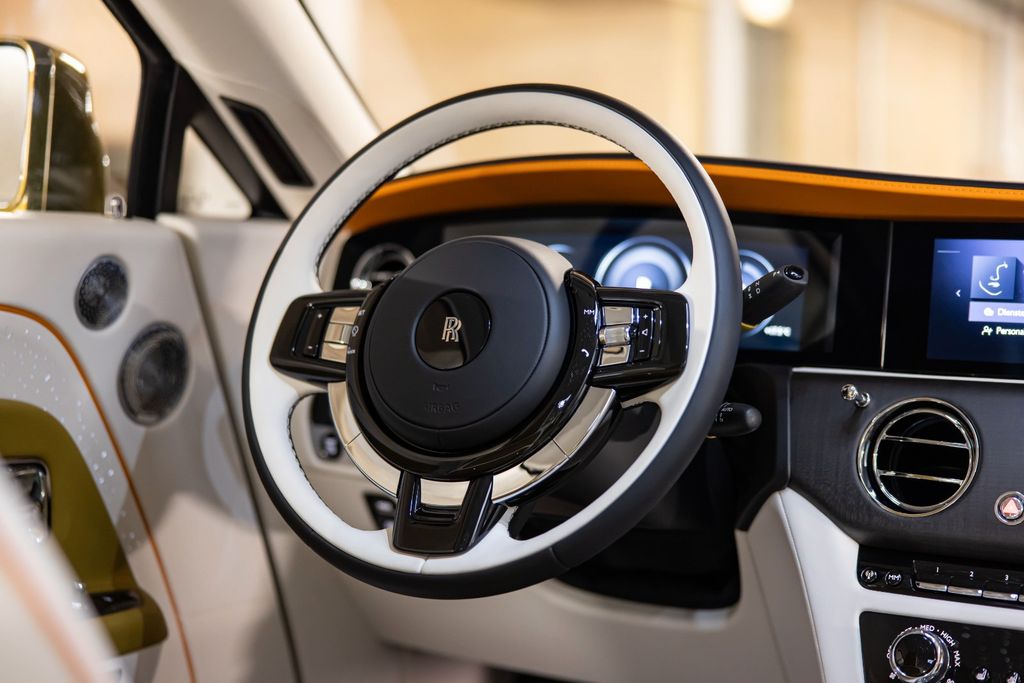 Rolls-Royce Spectre 2024