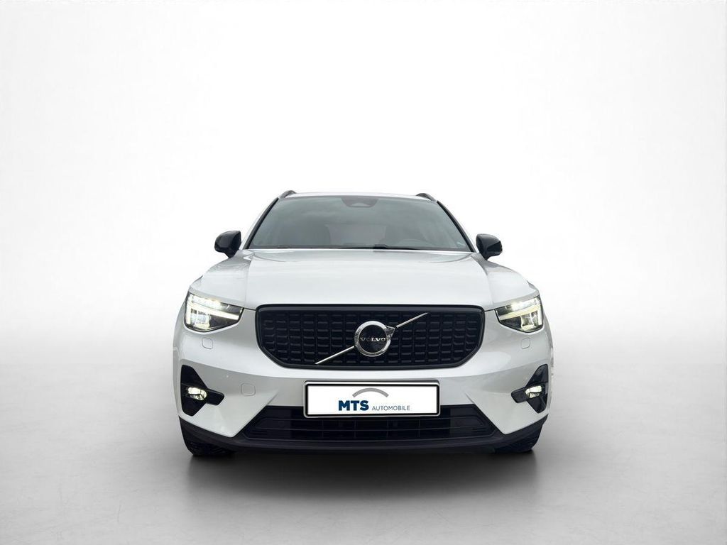 Volvo XC40 2023