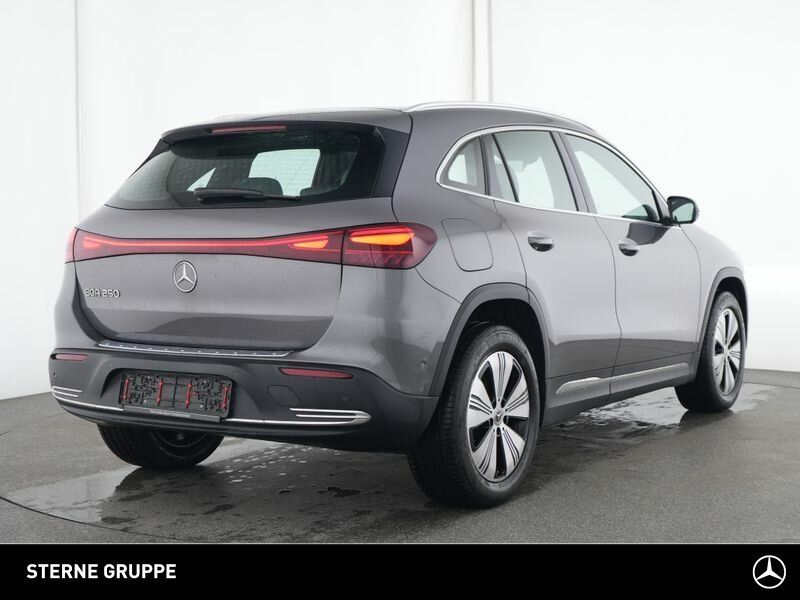 Mercedes-Benz EQA 2024