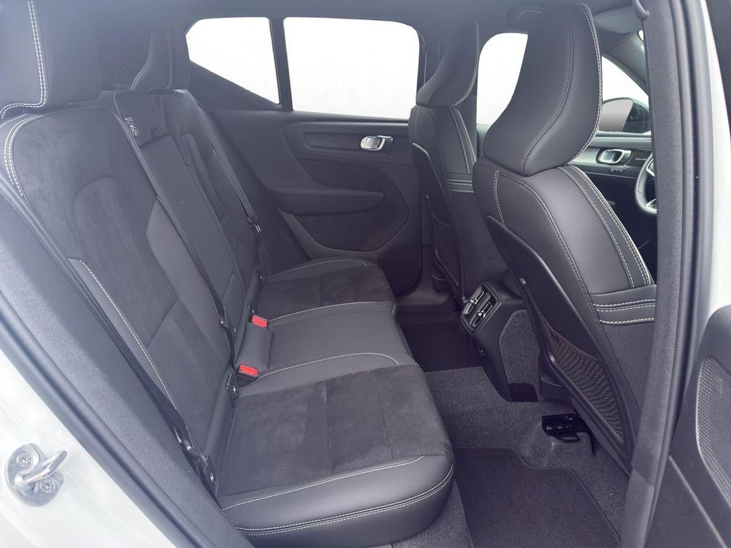 Volvo XC40 2023