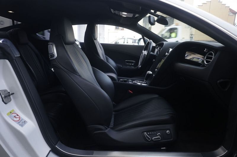 Bentley Continental 2017