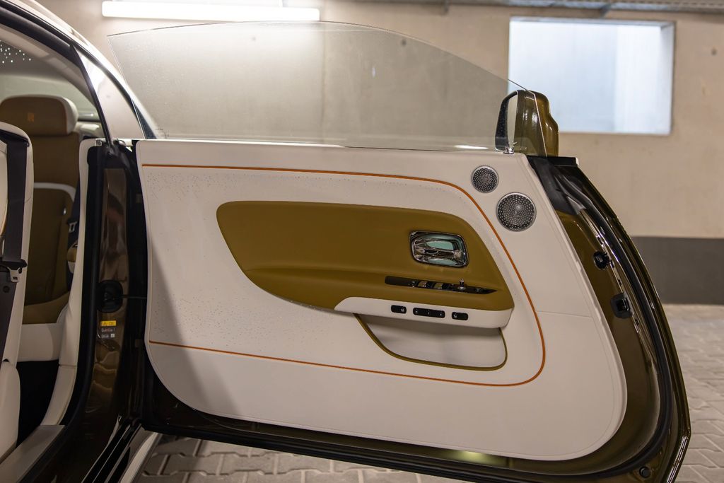 Rolls-Royce Spectre 2024