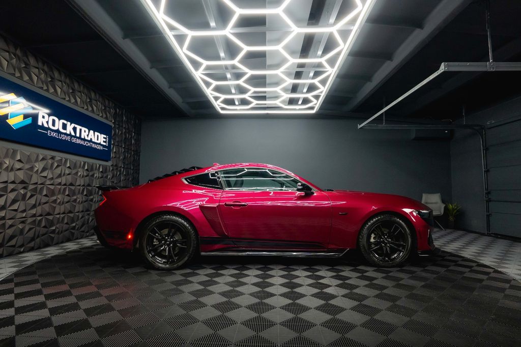Ford Mustang 2025