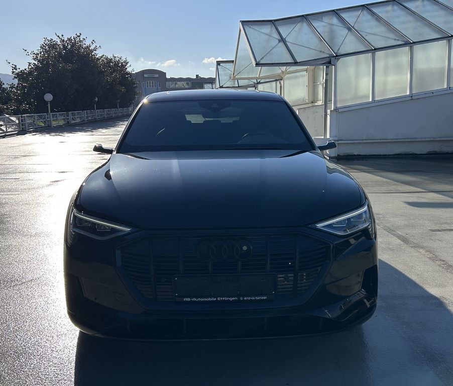Audi e-tron 2022