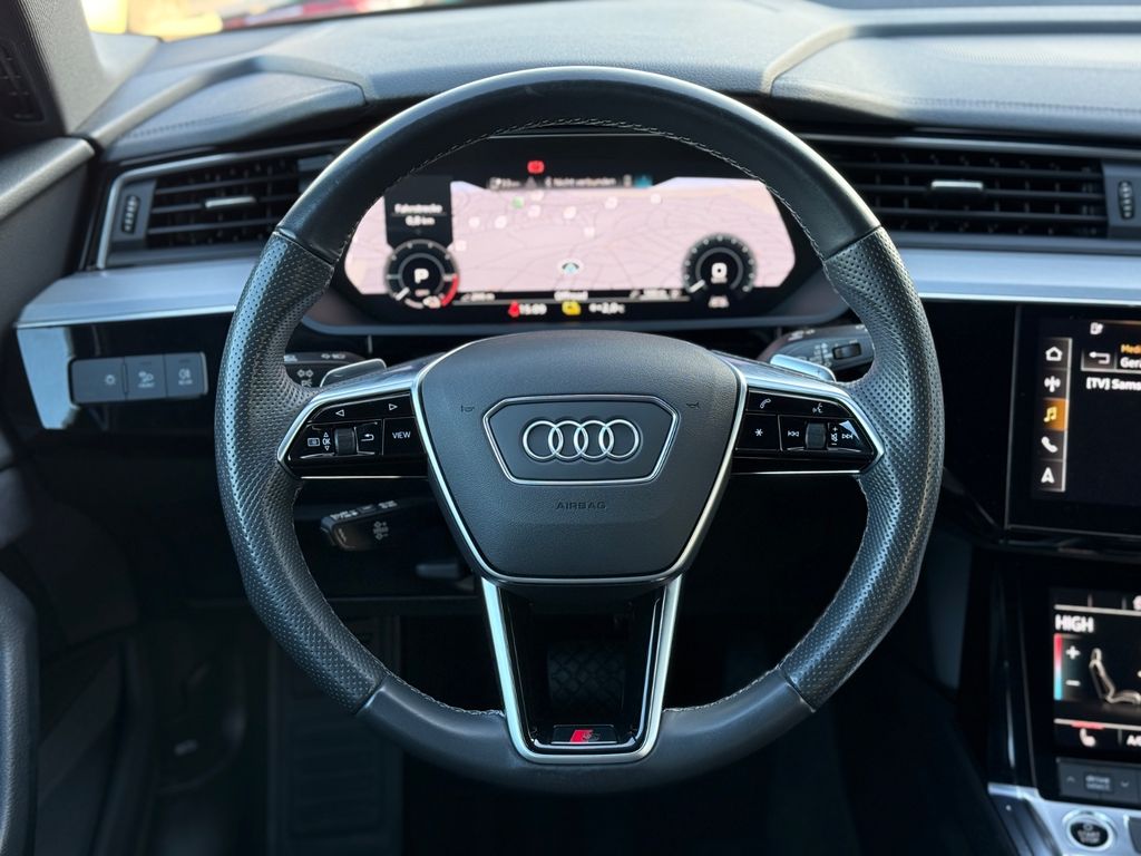 Audi e-tron 2022