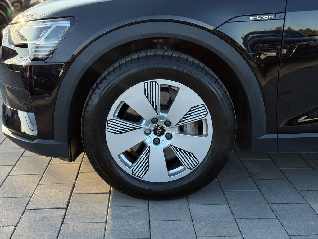 Audi e-tron 2022