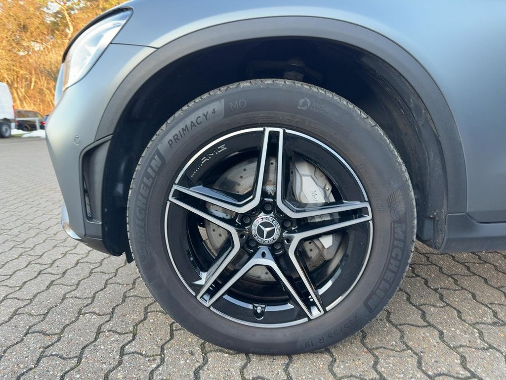 Mercedes-Benz GLC 300 2021