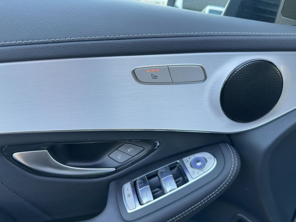 Mercedes-Benz GLC 300 2021