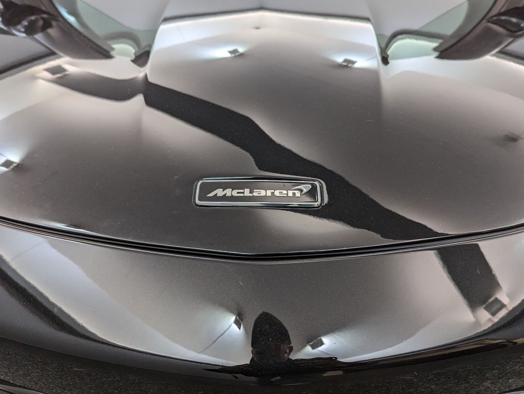 McLaren GT 2023