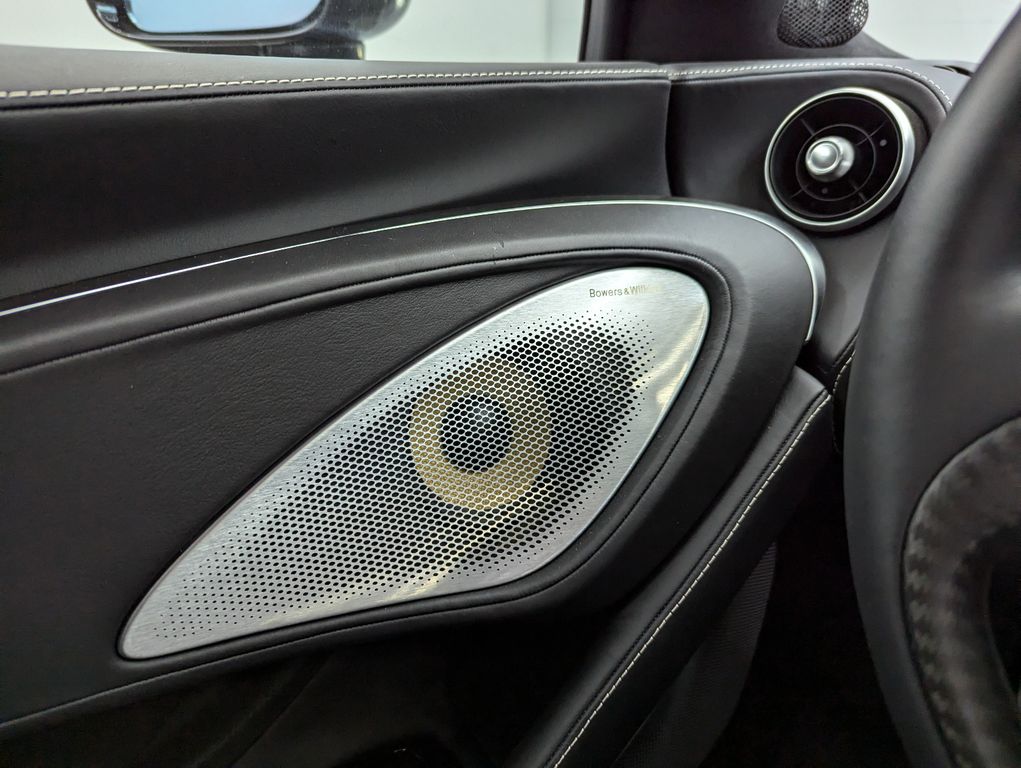 McLaren GT 2023