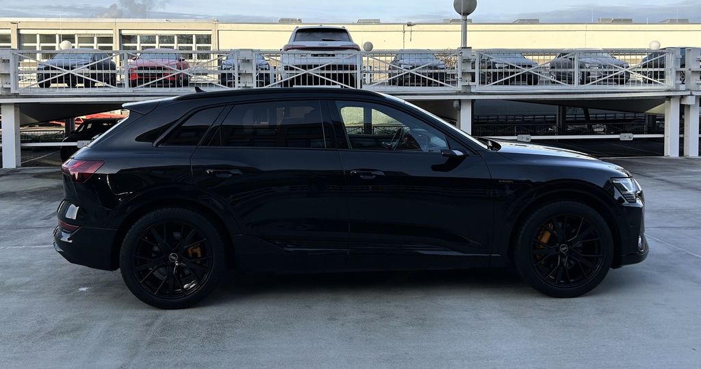 Audi e-tron 2022