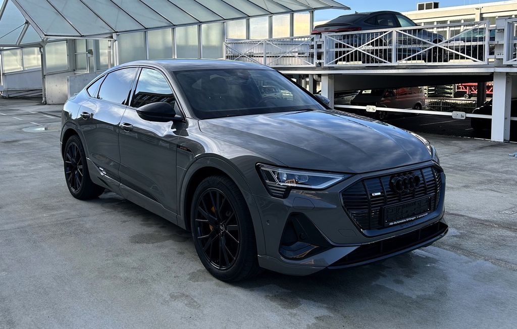 Audi e-tron 2022