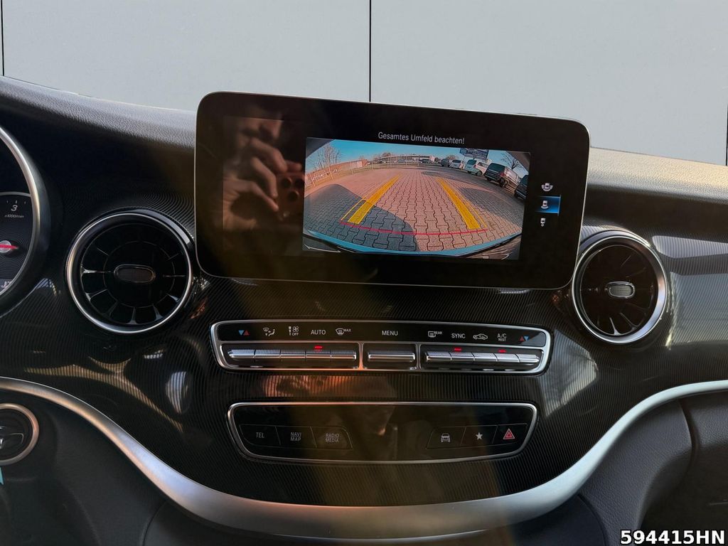 Mercedes-Benz V 220 2023