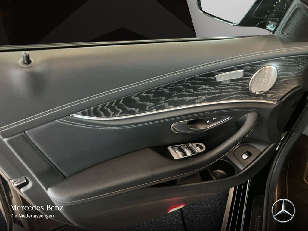 Mercedes-Benz E 300 2022