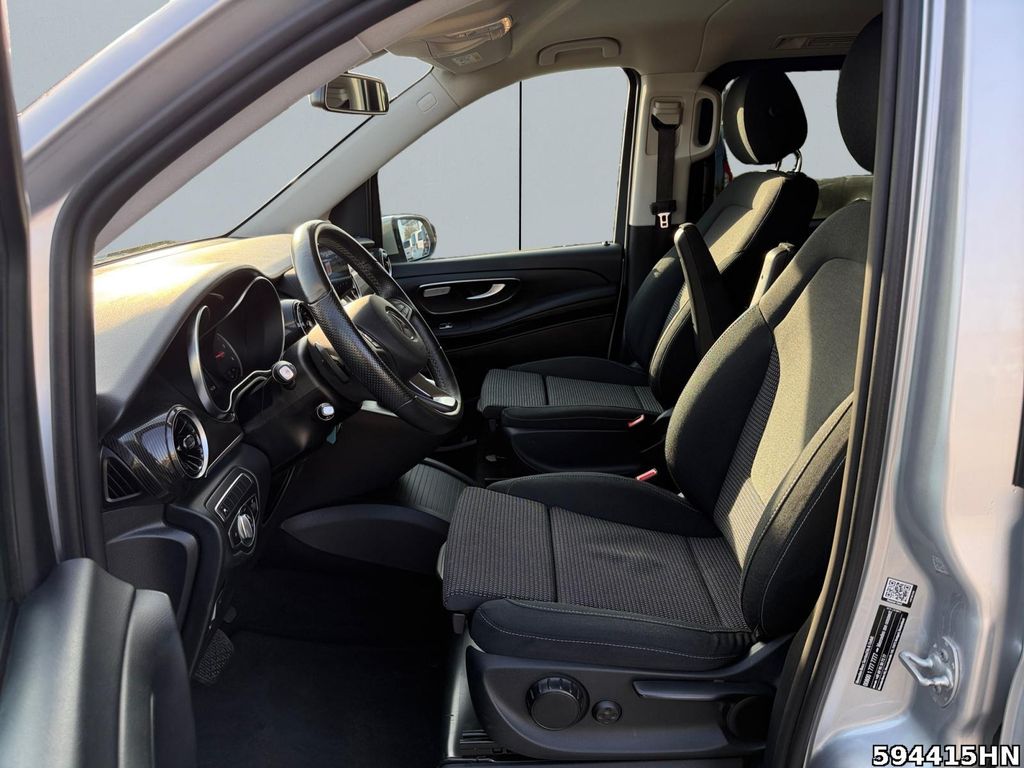 Mercedes-Benz V 220 2023