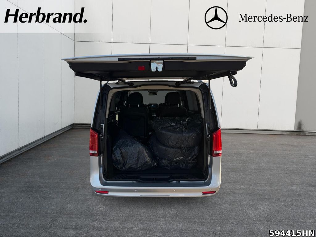 Mercedes-Benz V 220 2023