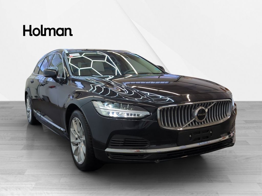 Volvo V90 2025