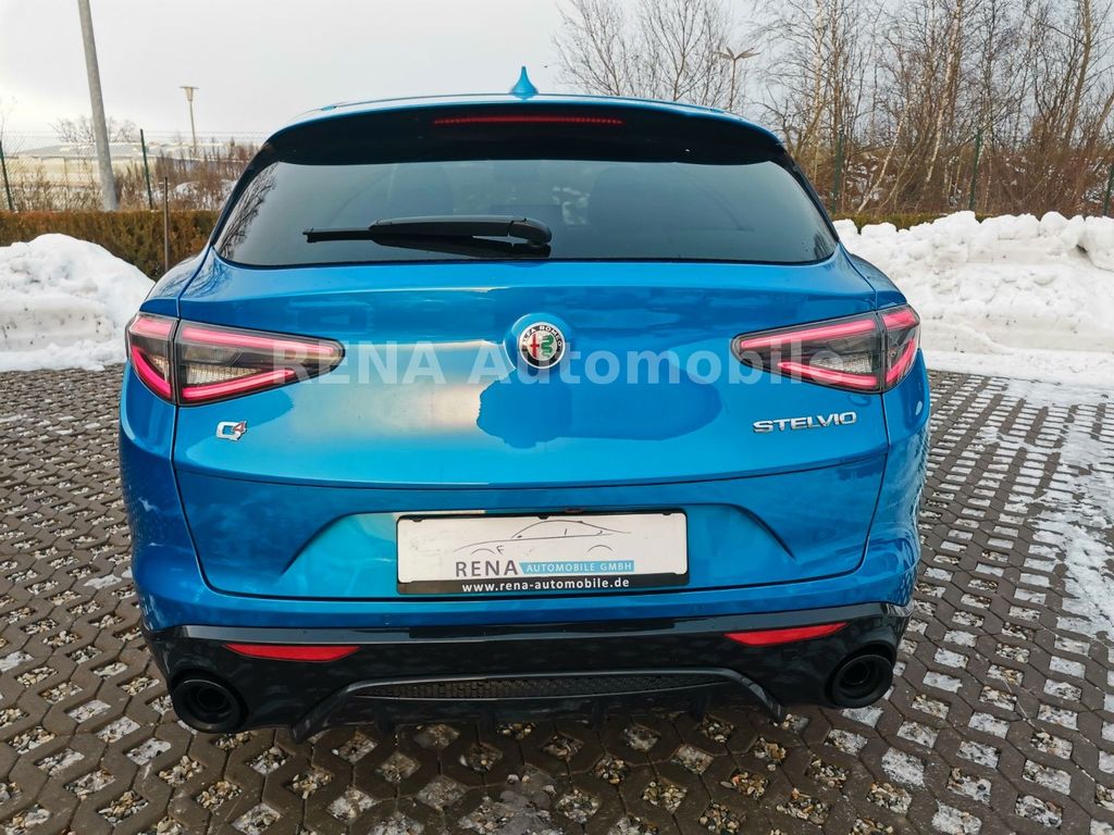 Alfa Romeo Stelvio 2023