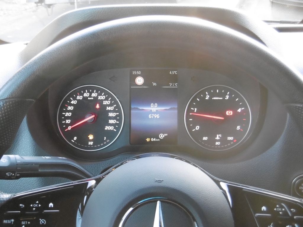 Mercedes-Benz Sprinter 2025