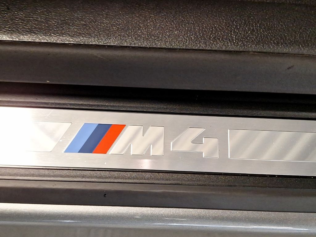 BMW M4 2025