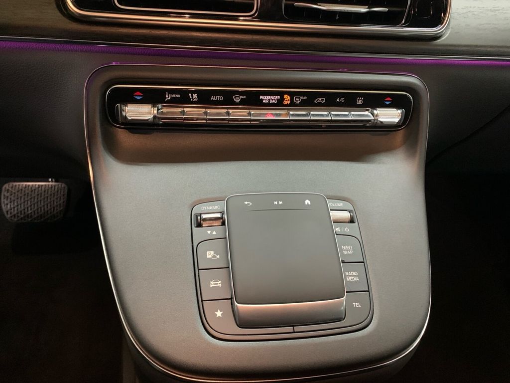 Mercedes-Benz EQV 2025