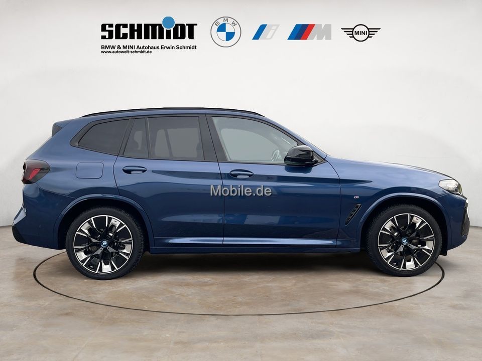 BMW iX3 2023
