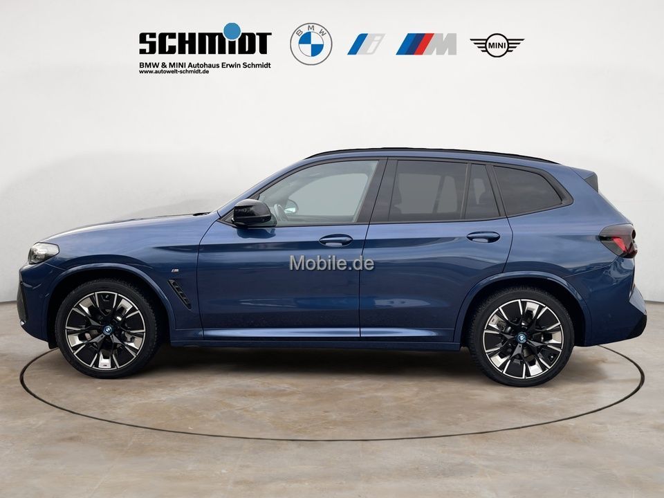 BMW iX3 2023