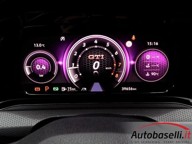 Volkswagen Golf 2021