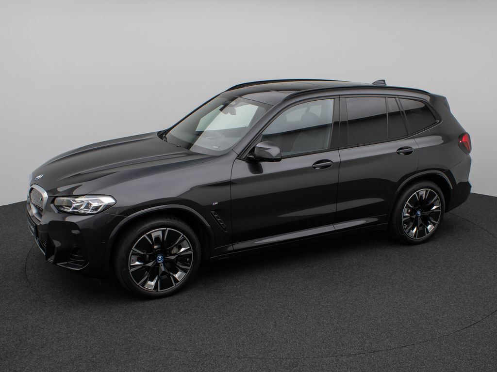 BMW iX3 2022