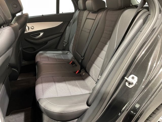 Mercedes-Benz E 220 2022