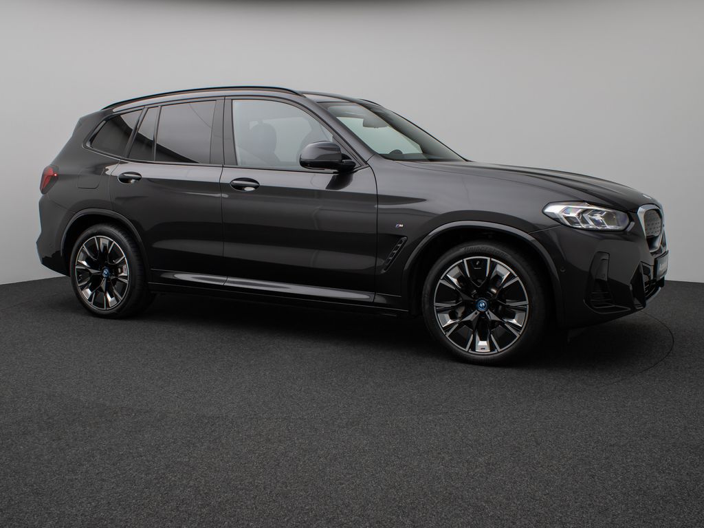 BMW iX3 2022