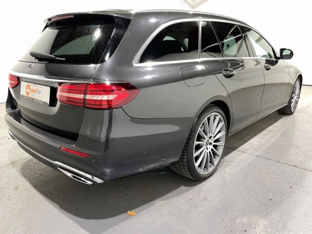 Mercedes-Benz E 220 2022